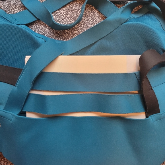 Reebok Strappy Cardio Sports Bra - teal - Picture 4 of 10